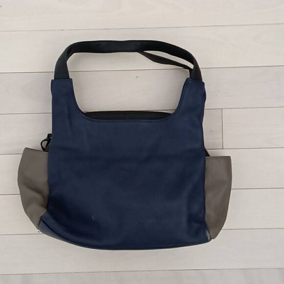 Perlina New York Women's Solid Leather Shoulder Bag Navy and Gray - Picture 2 of 7